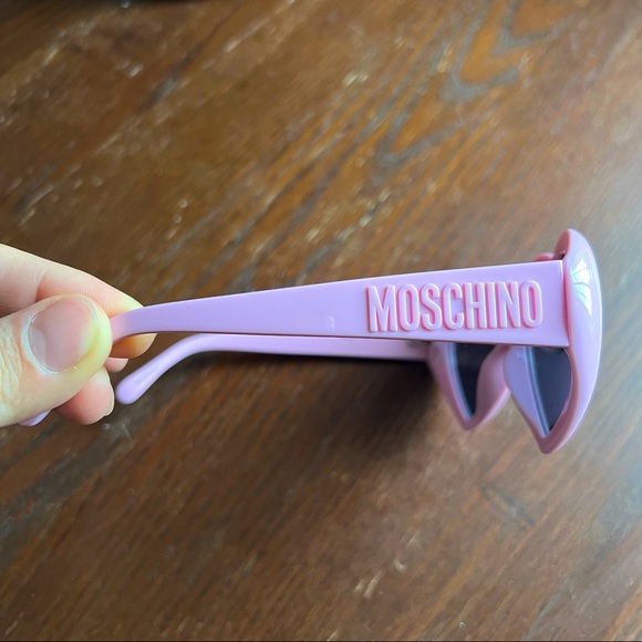 Moschino Heart Shaped Sunglasses in Pink - Picture 3 of 10